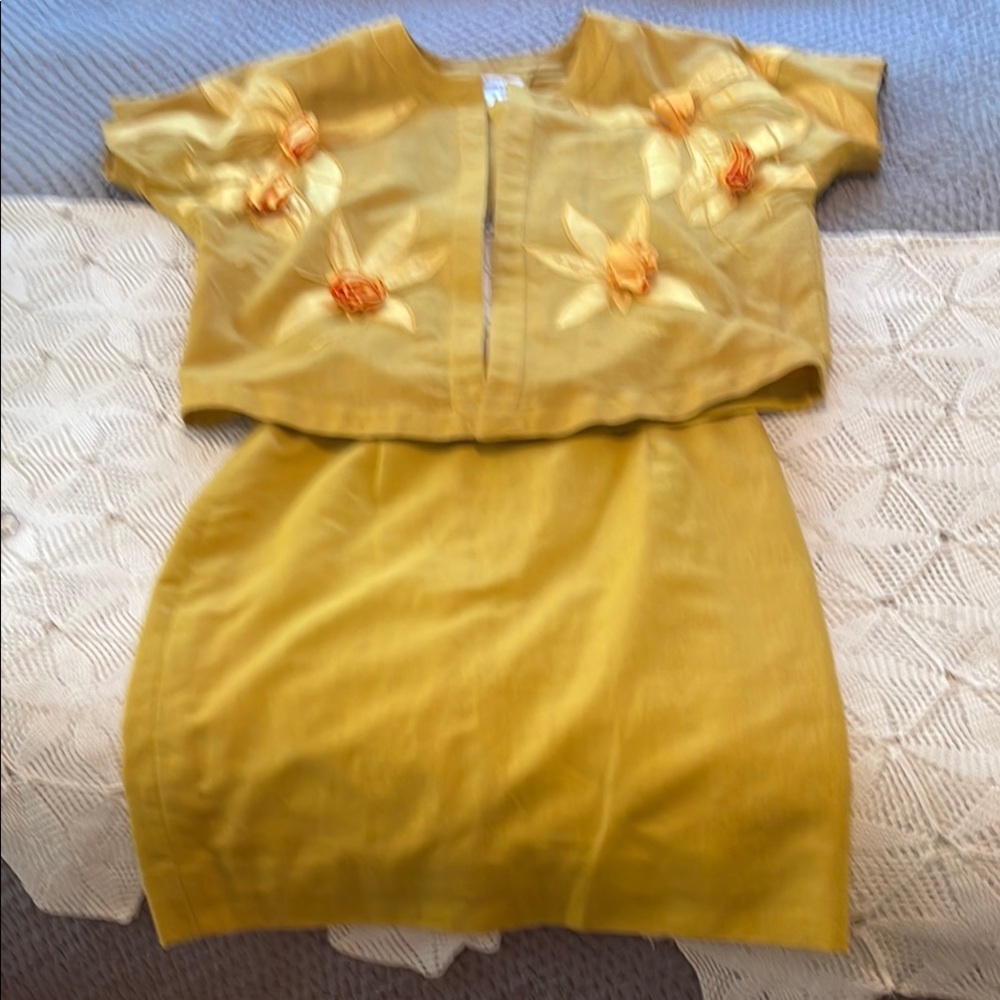 Vintage Designer Linen suit Bellissima